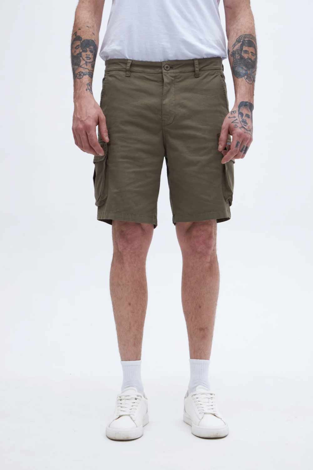 Bermuda Uniform Carmelo - Oliva V26