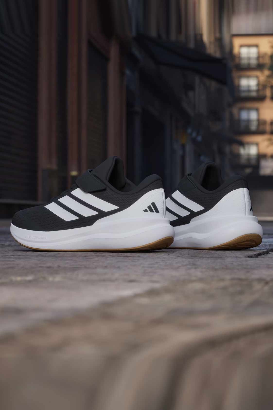 Adidas Runfalcon 6 Infantil (Negro y Blanco)