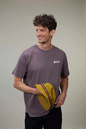 Remera Benson & Thomas Malibú (Berenjena)