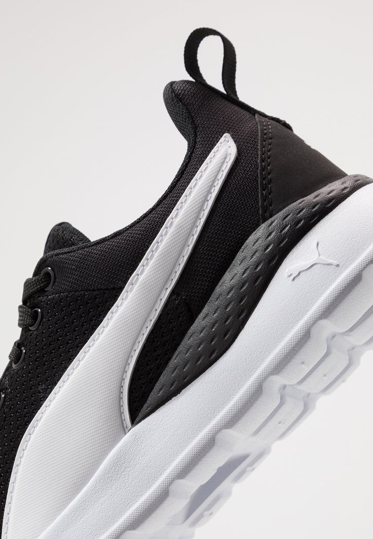 Puma_ANZARUN_LITE_UNISEX_-_Noytrale_lopesko_-_black_white.jpg