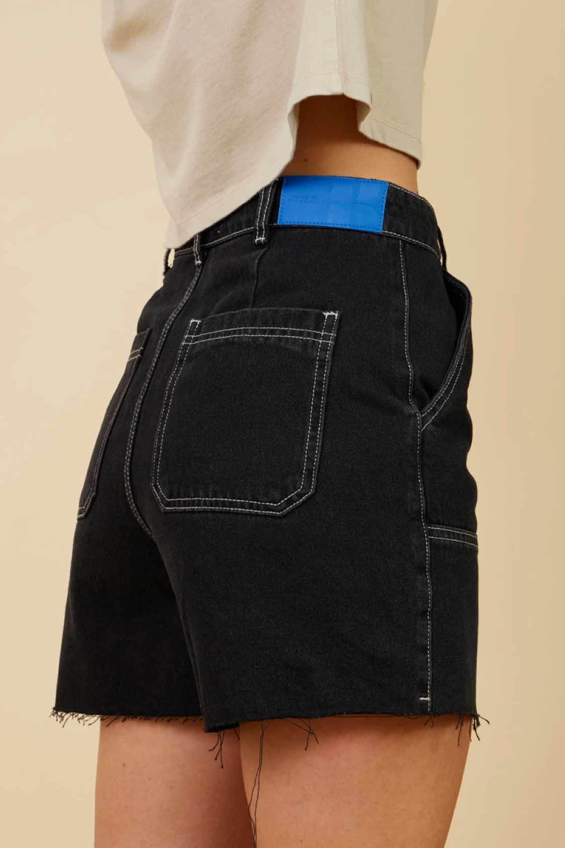 Short Rusty Adei (Negro)