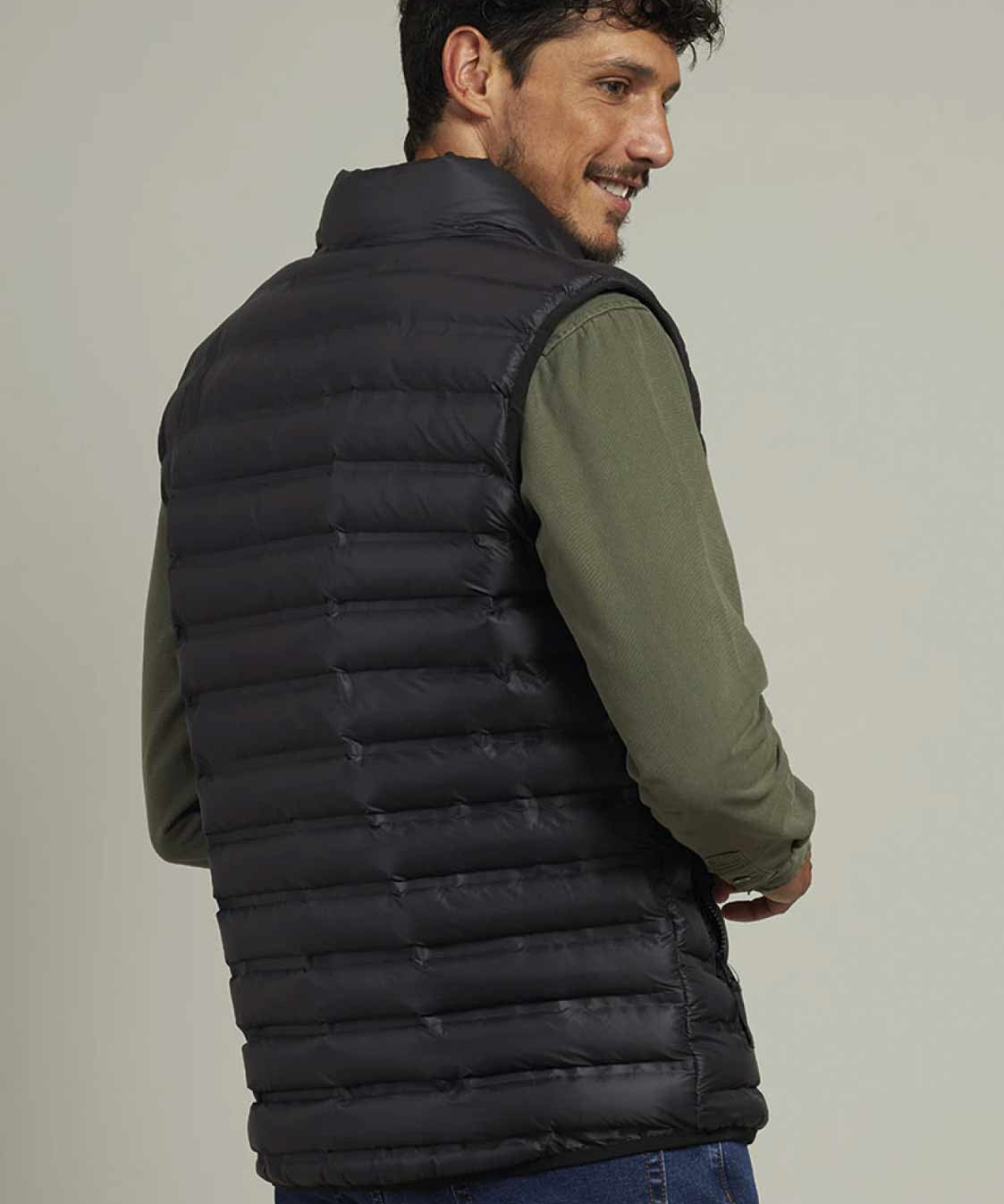 aromo-negro_c0e1a428-1870-442e-9ed3-4d49851a5905.jpg