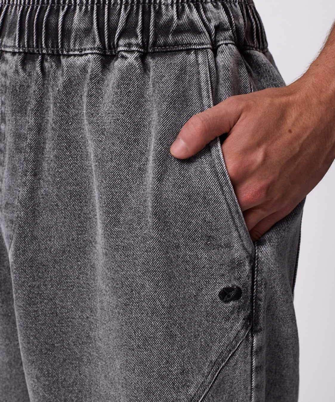 camos-gris_246c7762-206e-492c-917f-997fbe752653.jpg