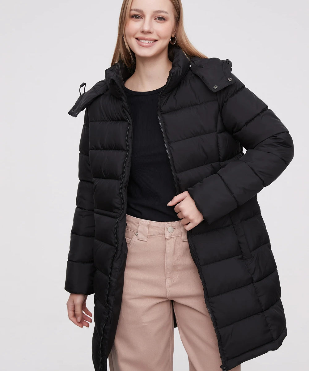 campera-vicku-negro.webp