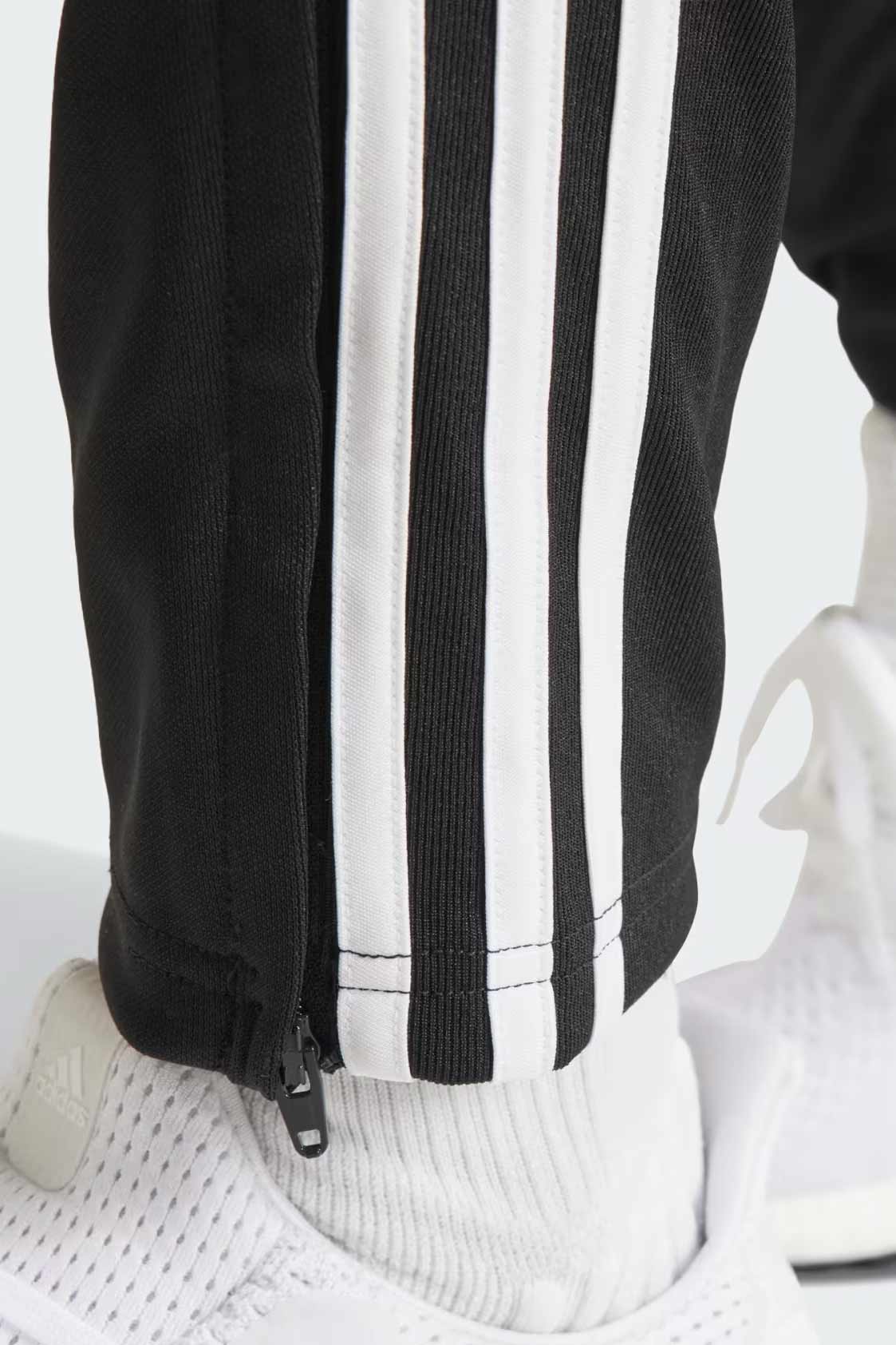 Pantalón Adidas Aeroready Sereno 3 Tiras Pierna Cónica