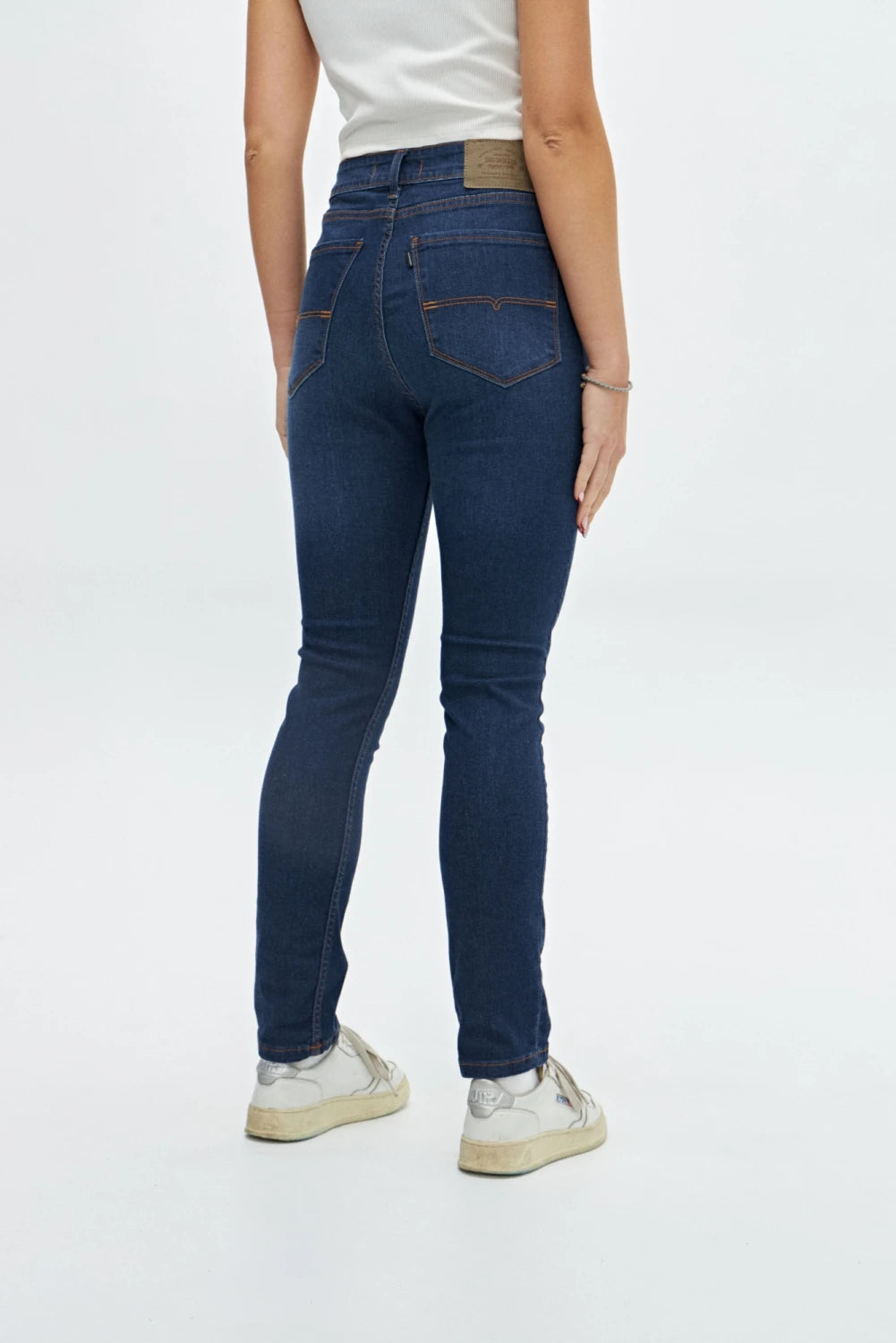 Jean Uniform Nicala