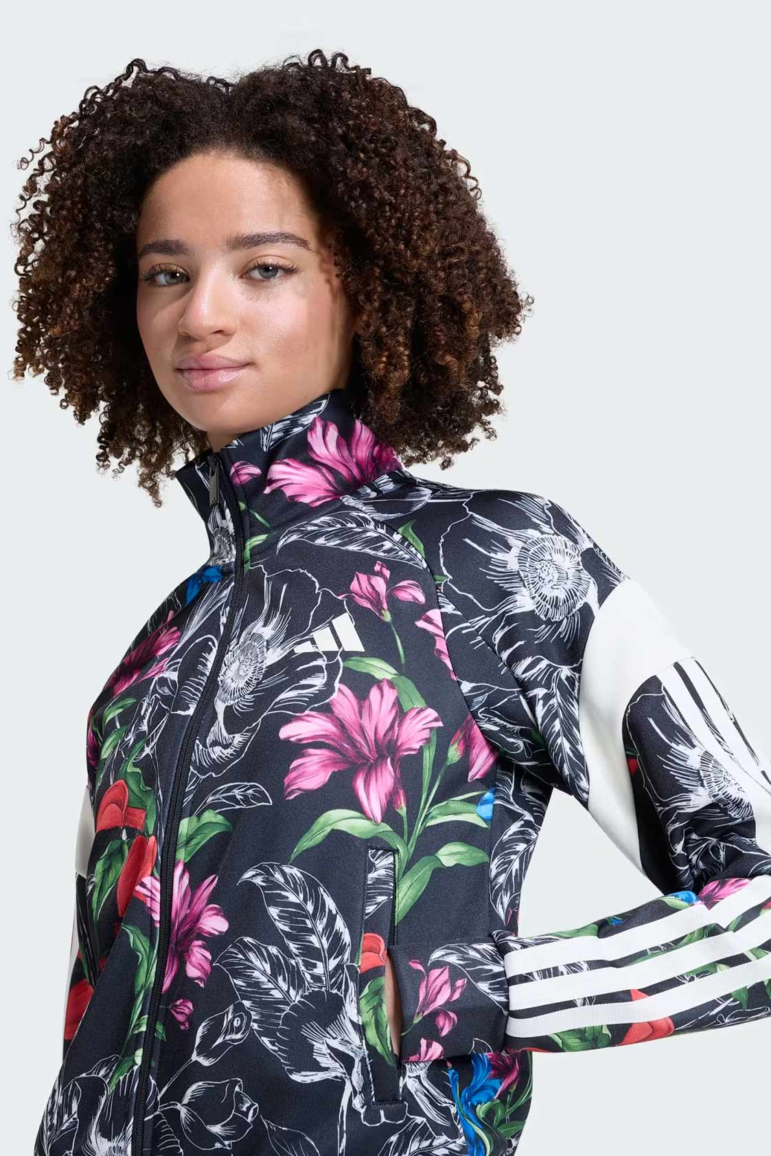 Campera Adidas X Farm Rio House Of Tiro (Negro)