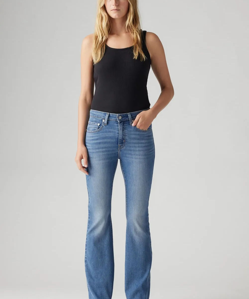 levis726dama.webp