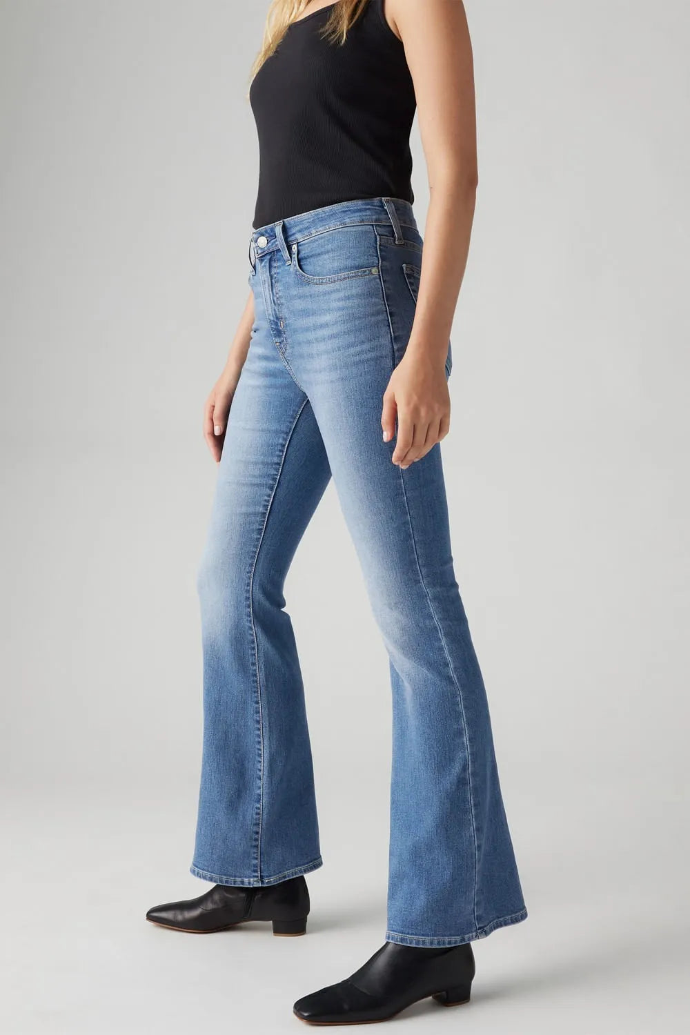 Jean Levi's ® 726 Hi Rise Flare Eternal Mid Mujer