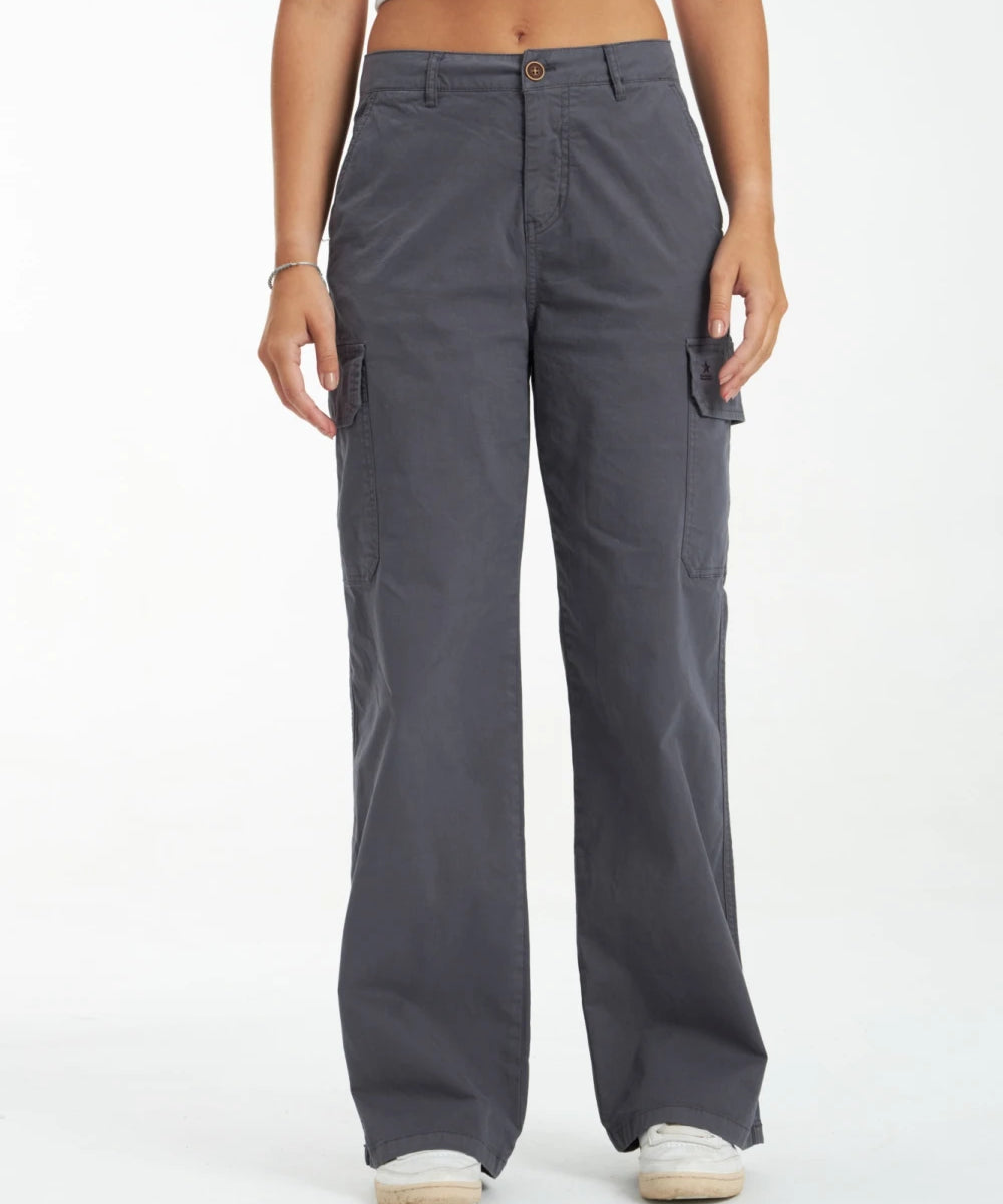 pantalon-cargo-lana-dark-grey_3.webp