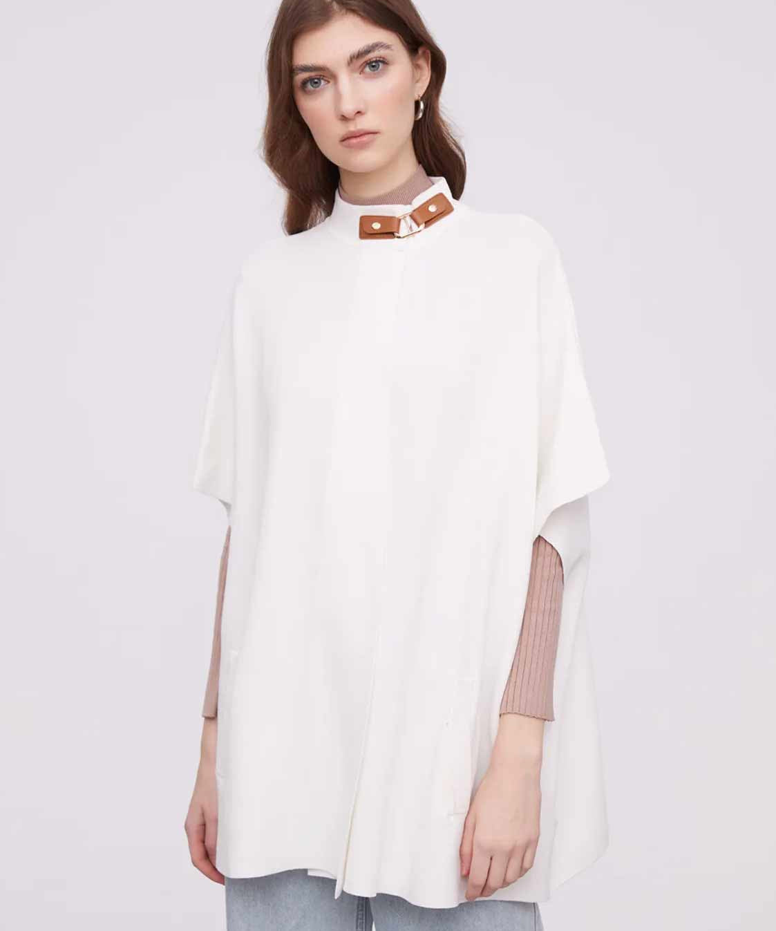 poncho-toko-crudo-natural_5a2b9f33-80cf-49e4-9431-7b6024024f90.jpg