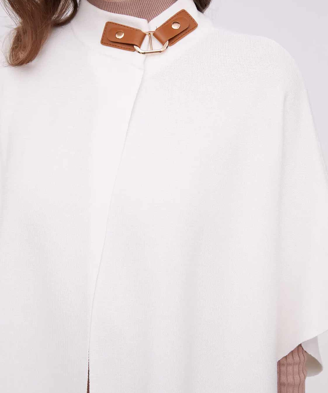 poncho-toko-crudo-natural_ed878b3a-571c-4e68-894f-d88f7e85c501.jpg