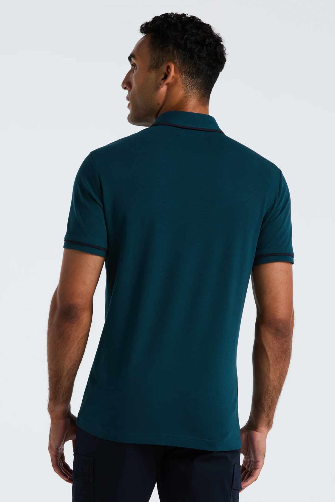 Remera Piqué Penguin Reflecting Pond