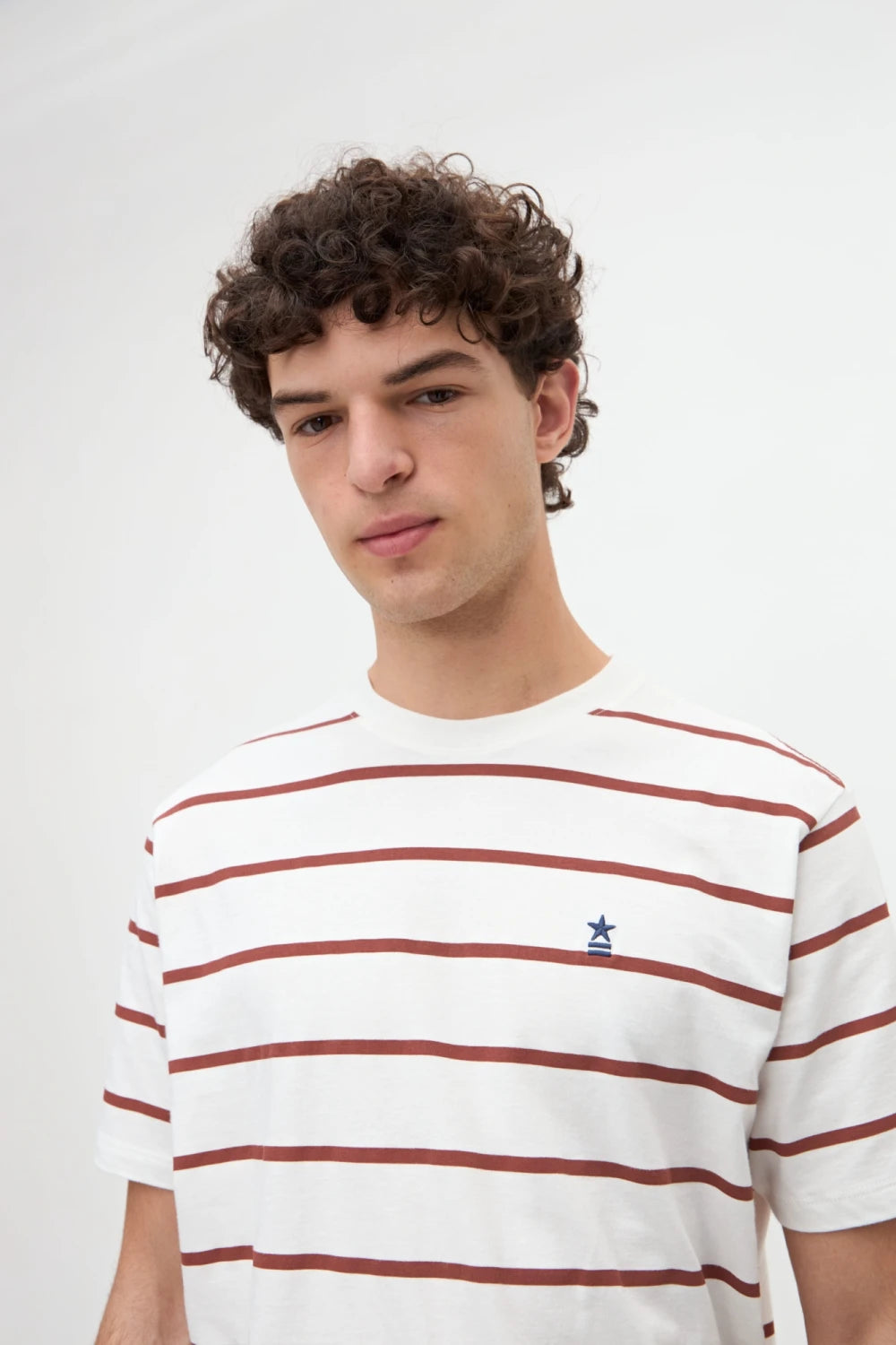 Remera Uniform King - Off white